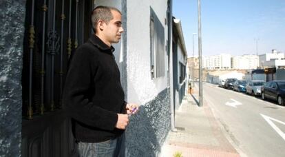 Francisco lleva 30 años viviendo en el antiguo barrio de Valdebebas