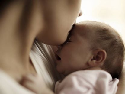 Según la OMS, la depresión posparto afecta a una de cada seis mujeres.