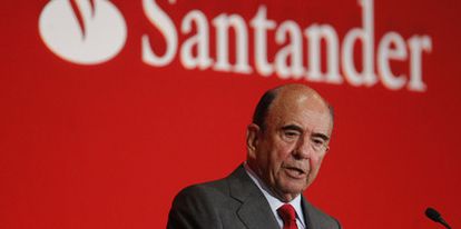 El presidente de Santander, Emilio Botín, durante la presentación de los resultados del grupo.