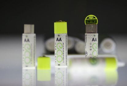 Las baterías ECO SUBCell han ganado el premio de innovación de la feria de este año por tener un diseño ecológico y estar desarrolladas con tecnología sostenible. Son recargables y usan polímero de litio. Pueden cargarse simplemente conectándolas a un puerto USB.