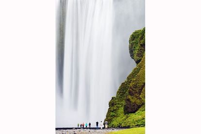 La espectacular catarata de Skógafoss.