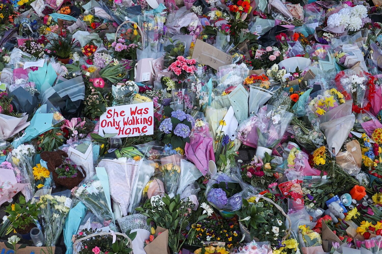 El memorial por Sarah Everard en el sur de Londres.