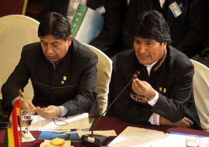 El canciller de Bolivia, David Choquehuanca, y Evo Morales.