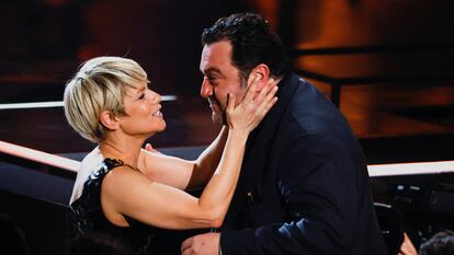 Los actores Marina Foïs y Denis Ménochet, protagonistas de 'As bestas', en la gala de los Premios Goya.