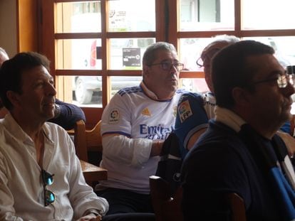 José Luis Moreno Palomo, con la camiseta del Real Madrid, mira concentrando el partido entre su equipo y el RCD Espanyol del pasado sábado en el que los merengues se consagraron campeones de LaLiga Santander.