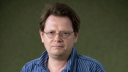 El escritor inglés Edward Carey, en el Festival Internacional del Libro de Edimburgo en 2014.