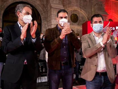 José Luis Rodríguez Zapatero, Pedro Sánchez, y Luis Tudanca en un acto de campaña este jueves en Burgos.