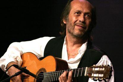 Paco de Luc&iacute;a, en 2006.