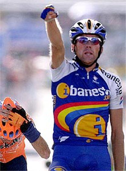 Pablo Lastras celebra  su segunda victoria en la Vuelta Ciclista a España. PRIMER PLANO - ESCENA