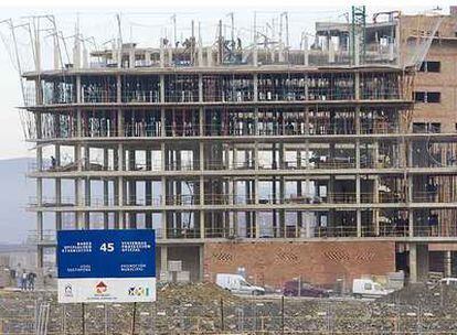 La construcción de viviendas de protección oficial representa uno de los objetivos del Gobierno vasco.
