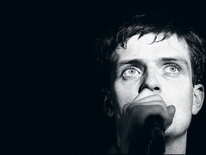 Ian Curtis, líder de Joy Division.