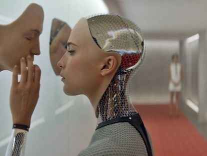 Fotograma de la pel&iacute;cula &#039;Ex Machina&#039; (2015)