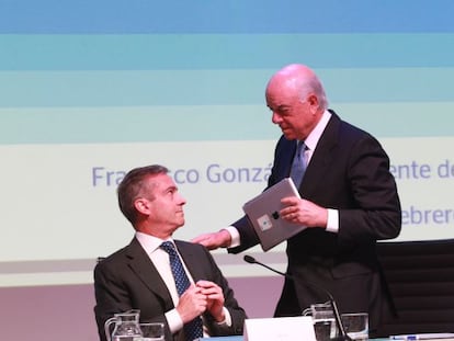 Angel Cano, consejero delegado del BBVA y Francisco González presidente de la entidad hoy en la presentación de resultados anuales del banco.