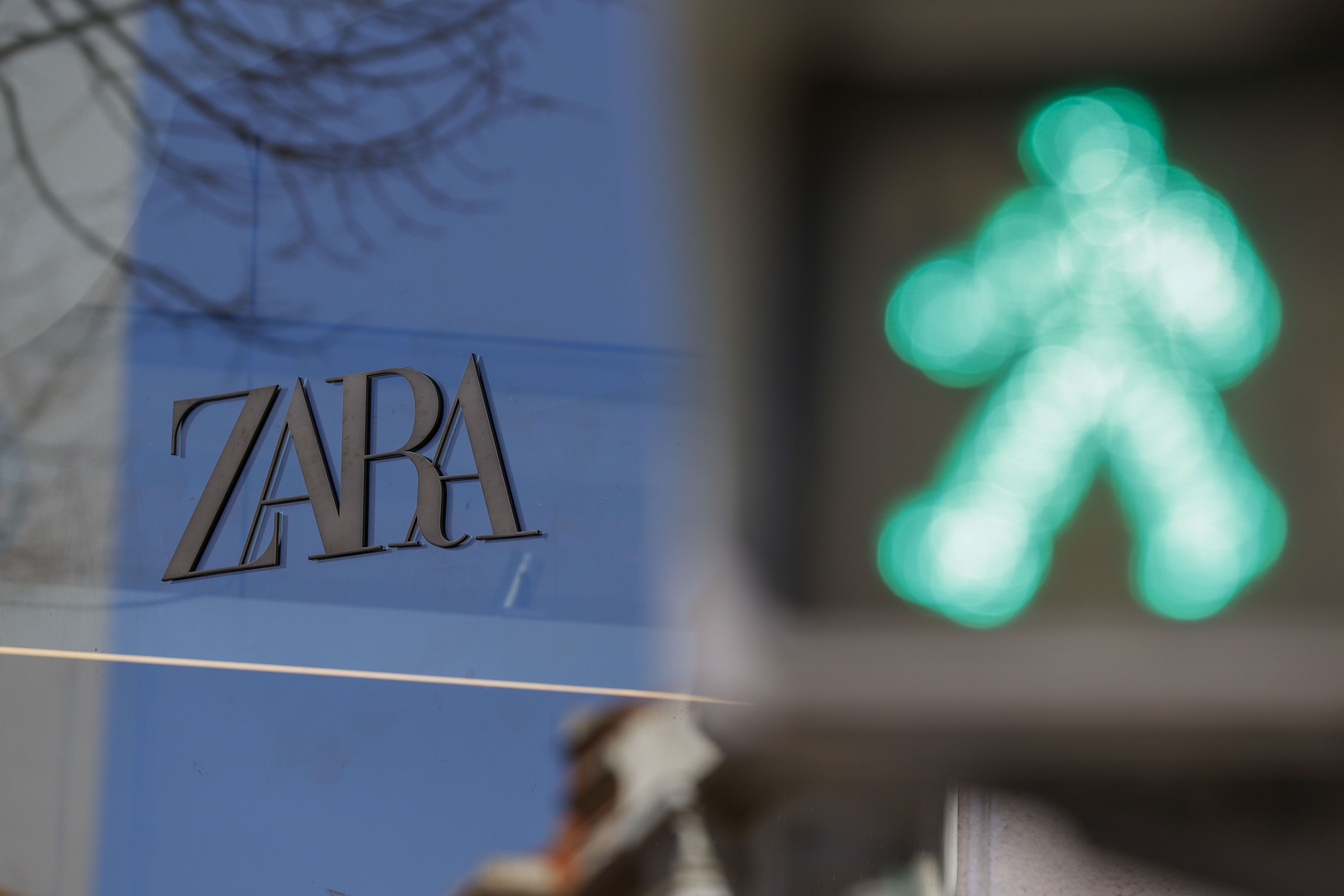 Última llamada para cobrar los dividendos de Inditex y Santander