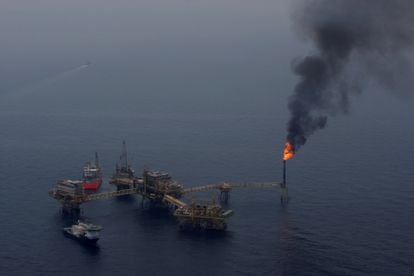 Una plataforma petrolera de Pemex en el Golfo de México, en una imagen de archivo.