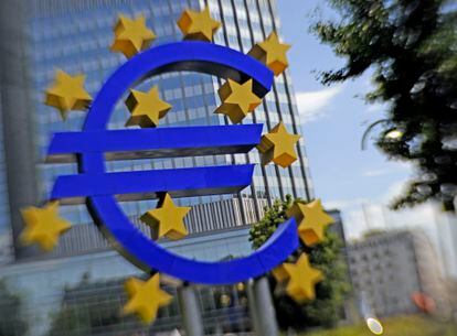 The euro sign in front of the former headquarters of the European Central Bank in Frankfurt.