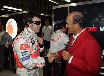 Fernando Alonso y Emilio Botín, en el circuito de Monza en 2007.