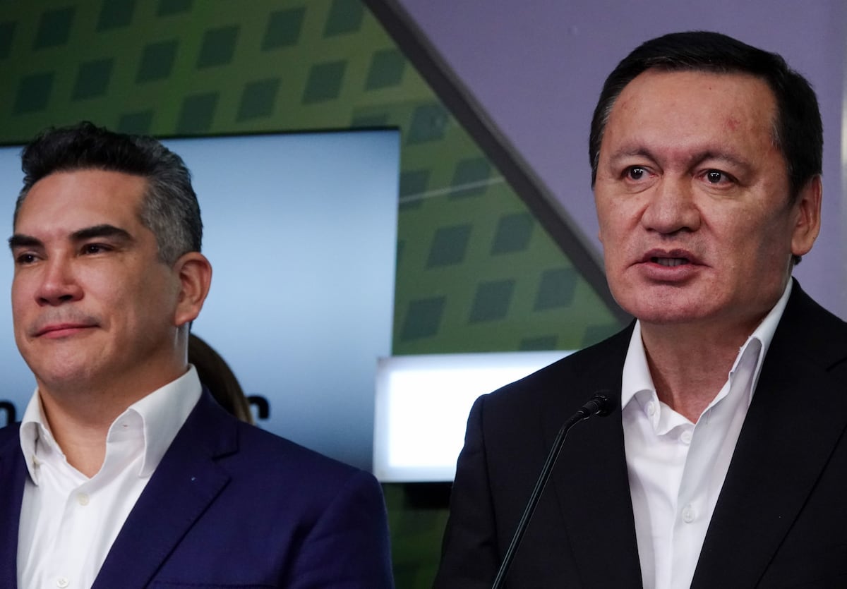 La dirigencia priísta derroca a Osorio Chong como líder de su partido en el Senado