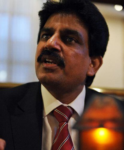 El ministro de minorías de Pakistán, Shahbaz Bhatti, asesinado a tiros en Islamabad.