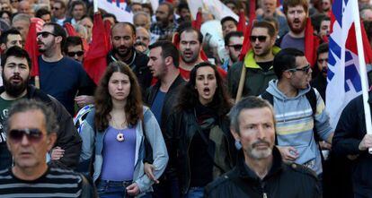 Manifestantes el jueves en Atenas.
