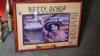 Betty Ochoa, "la diosa de la cumbia", en una fotografía del libro 'Cuadernos verdes'.