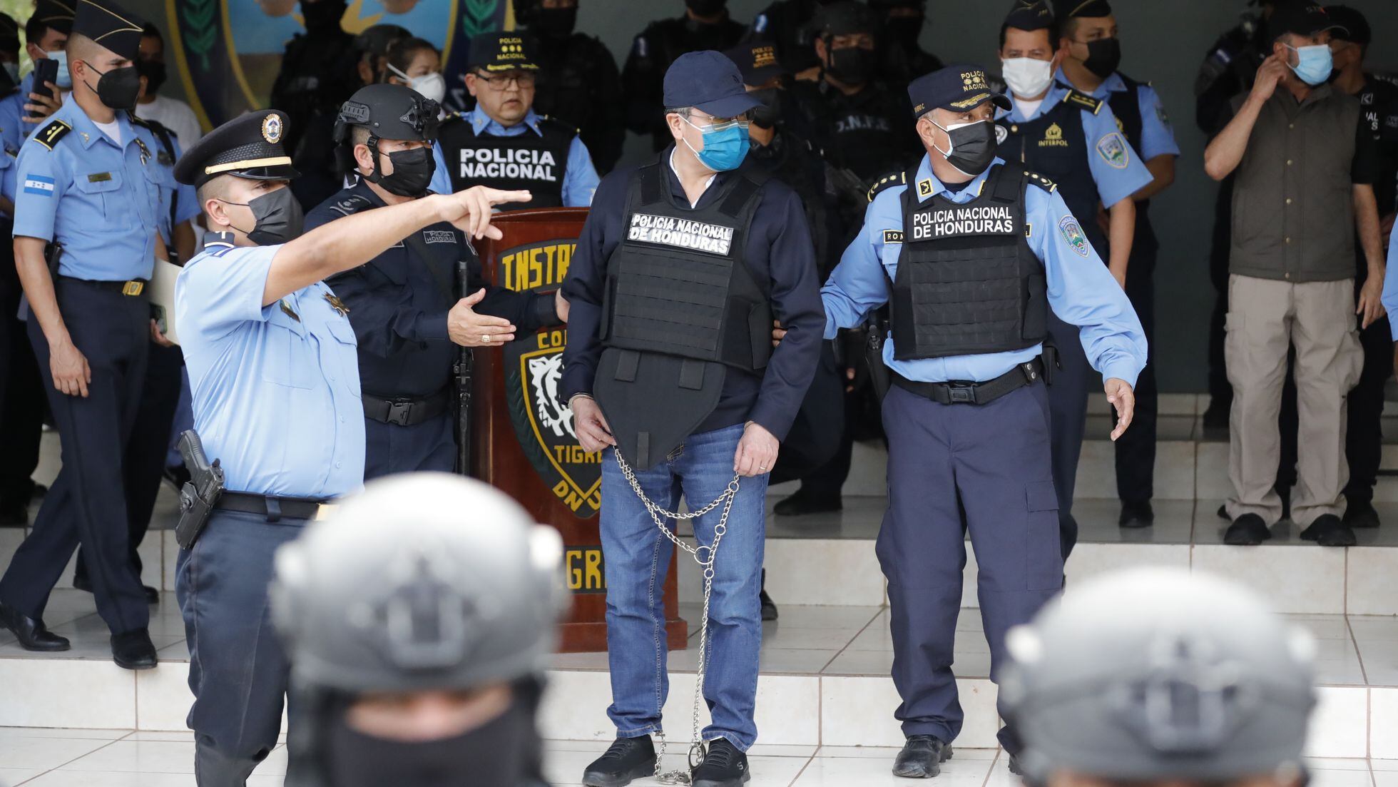 Detenido el expresidente de Honduras Juan Orlando Hernández acusado de narcotráfico por Estados Unidos