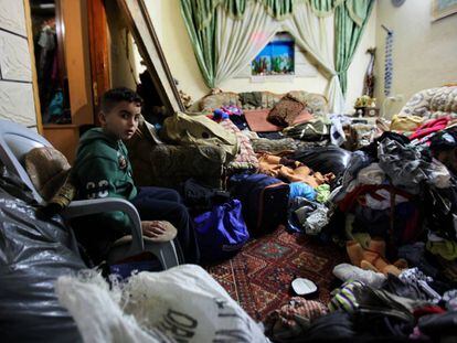 <a href="http://elpais.com/elpais/2017/06/02/album/1496390560_121183.html"><B>FOTOGALERÍA:</B></A> Un niño palestino, en su del campo de refugiados de Balata (Nablus) en enero de 2017.