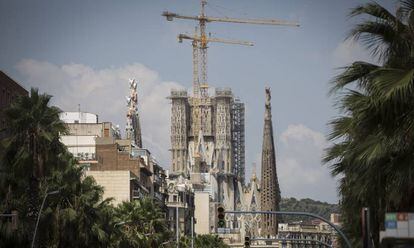 La Sagrada Família, aquest dijous, vista des del carrer Marina.