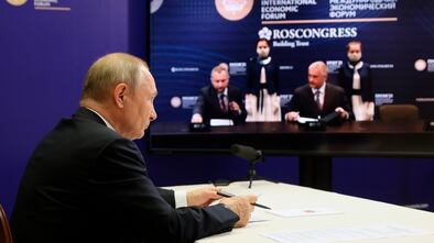 El presidente ruso, Vladímir Putin, el pasado jueves en uno de los actos virtuales organizados por el Foro de San Petersburgo.