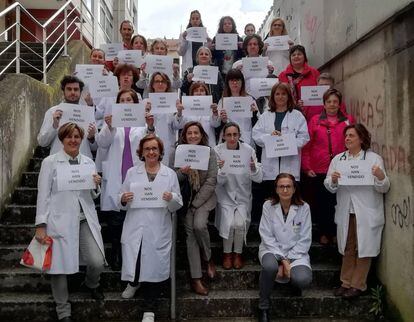 Médicos de atención primaria durante su protesta en Vigo.