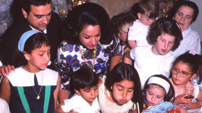 The Spanish singer and dancer Lola Flores at his home in Madrid celebrated the seventh birthday of her first daughter Lolita, 1963, Madrid, Castilla La Mancha, Spain (Photo by Gianni Ferrari/Cover/Getty Images) 