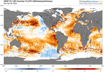 Anomalías cálidas de los océanos y mares de la Tierra en abril.