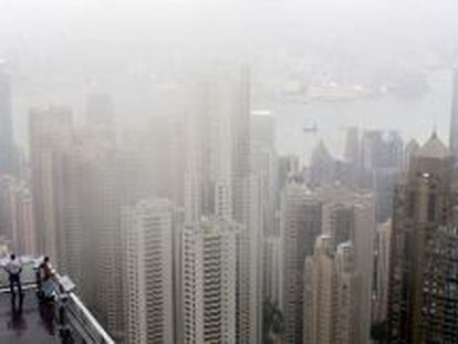 Imagen de la ciudad Hong Kong desde un rascacielos