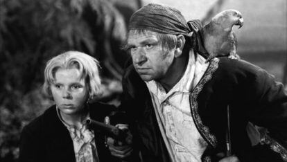 Wallace Beery (Long John Silver) y Jackie Cooper (Jim) en la versi&oacute;n de 1934 de &#039;La isla del tesoro&#039;. 