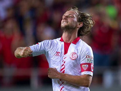 Rakitic celebra un gol al Rayo