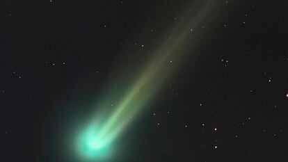 Un cometa verde distinto, el C/2013 Lovejoy, en 2013.