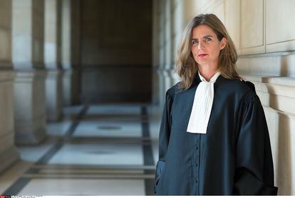 La jurista y escritora Camille Kouchner, autora de 'La familia grande', el superventas que ha abierto un debate social sobre el incesto en Francia.