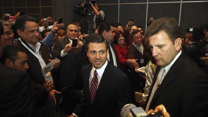 Enrique Peña Nieto en la FIL de Guadalajara, el 3 de diciembre de 2011.