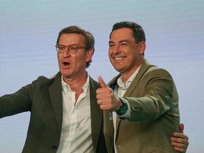 El presidente del Partido Popular, Alberto Núñez Feijóo, y el presidente del PP de Andalucía y candidato a la Junta, Juan Manuel Moreno, en un acto de precampaña en Sevilla, el 29 de mayo.