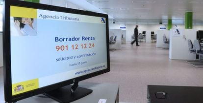 Interior de una oficina de la Agencia Estatal de Administración Tributaria.