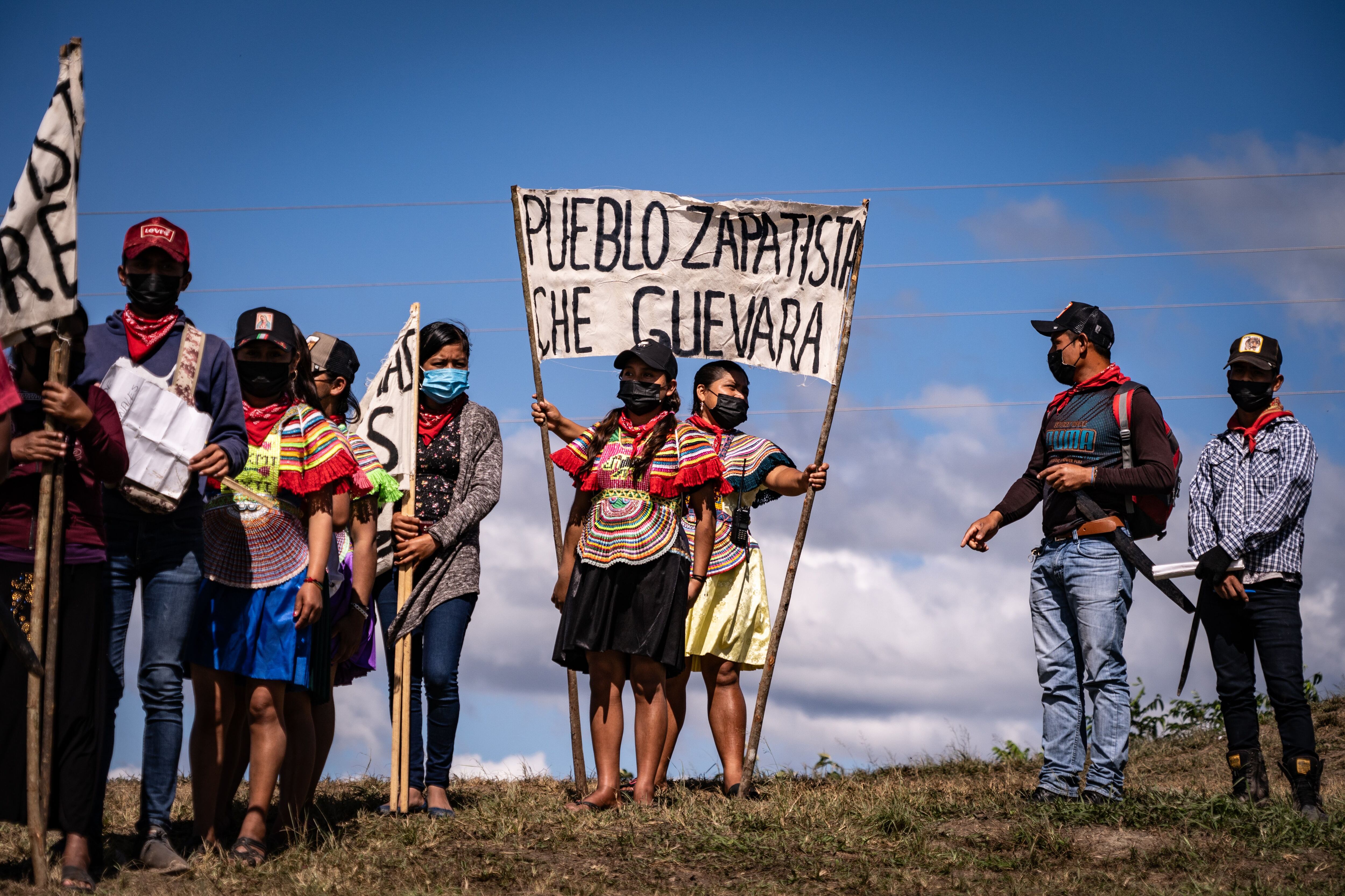 Los participantes en las actividades del 30 aniversario del EZLN.