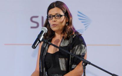 Giannina Segnini, durante su discurso en tr&aacute;s recibir el Premio Garc&iacute;a M&aacute;rquez de Periodismo en 2013.