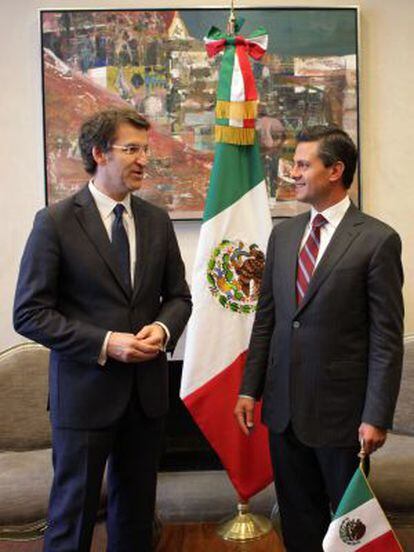 Feijóo (derecha) con el presidente de México, Enrique Peña Nieto