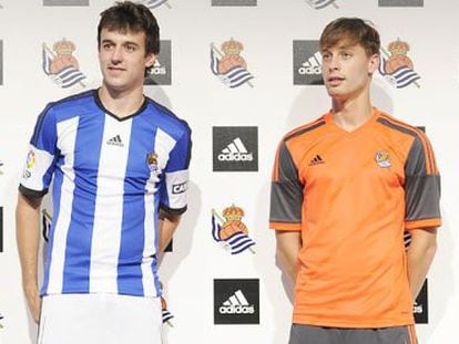 Equipaciones de la Real Sociedad para la próxima temporada, presentadas este viernes en San Sebastián.
