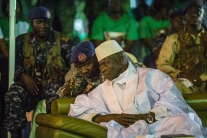 Yahya Jammeh, dictador gambiano que gobernó su país entre 1994 y 1996 como jefe de estado militar, y desde 1996 hasta 2017 como presidente constitucional.  