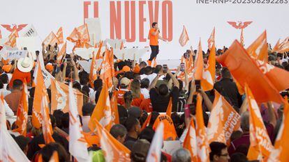 Partidarios de Movimiento Ciudadano duranto un acto proselitista de Samuel García, en Monterrey, el pasado 20 de noviembre.