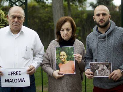 La familia adoptiva y la pareja de Maloma el pasado 6 de febrero.