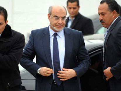 El primer ministro tunecino, Hamadi Jebali, llega a la ronda de negociaciones para la formación de un Gobierno tecnócrata.