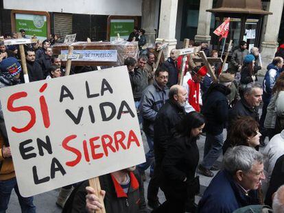 Protestas contra el cierre de urgencias en Castilla-La Mancha en Guadalajara.