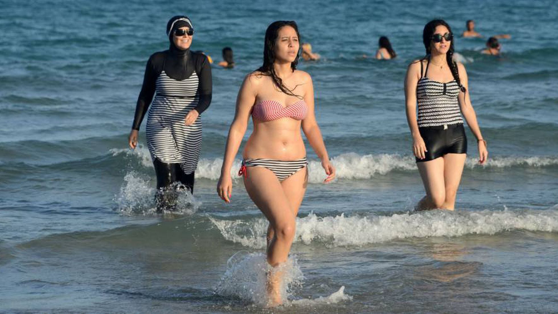 piel Principiante puerta Está a favor de que se prohíba el uso del burkini en playas y piscinas? |  Opinión | EL PAÍS